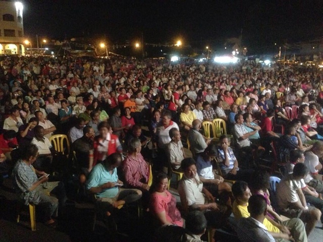 Teluk Intan crowd 27 May 2014