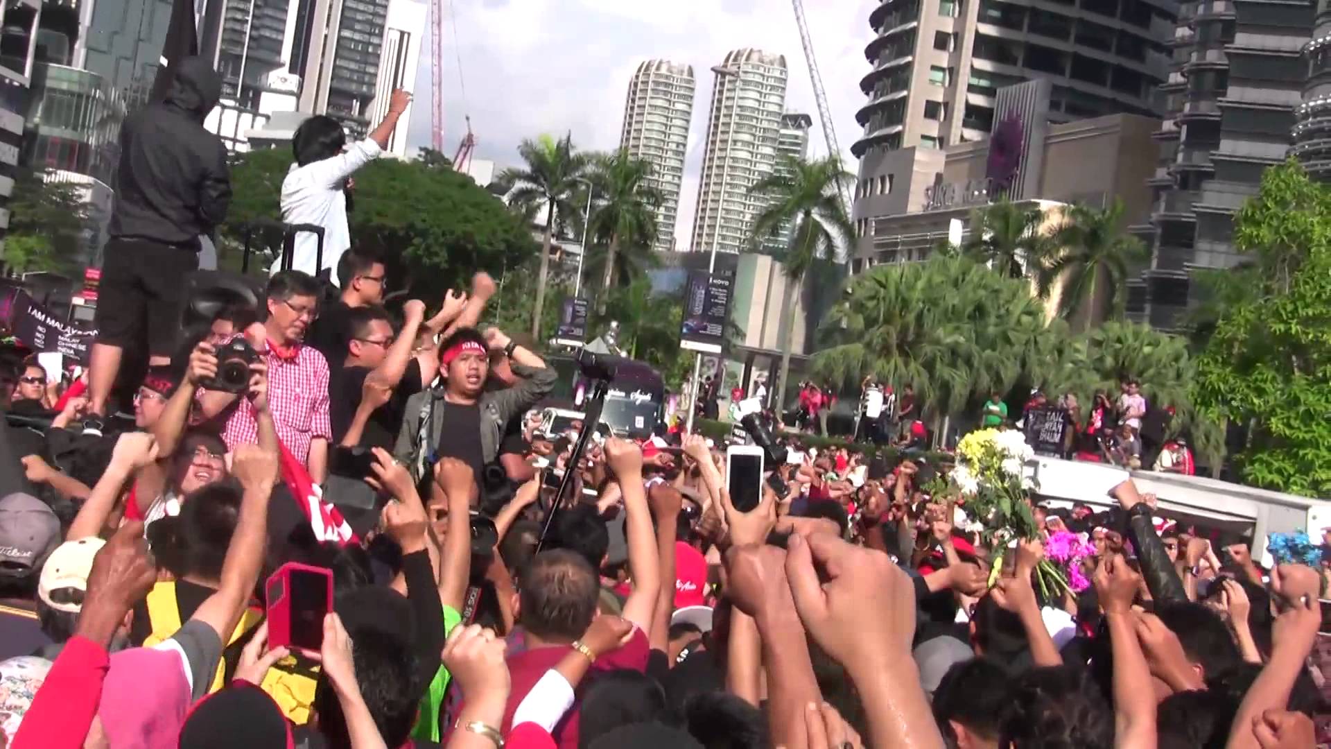 Free Ambiga, Arul, Anthony Loke and all others detained